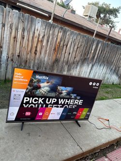 Flat screen smart Tv LG 75” inch