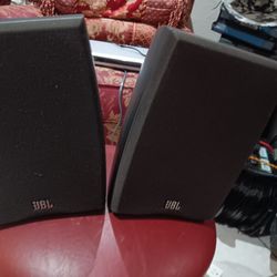 JBL. SPEAKER  MODEL N24.   NORTHRIDGE SERIE.....PAIR.  ESTAN MUY BUENOS