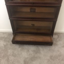 Globe-Wernicke Sectional Barrister Bookcase. Original Glass & Labels, Top And Bottom Sections Are D-10 And There  Also a Bottom Drawer.