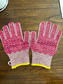 New Hand love Cut Resistant Silicone Grip Gloves