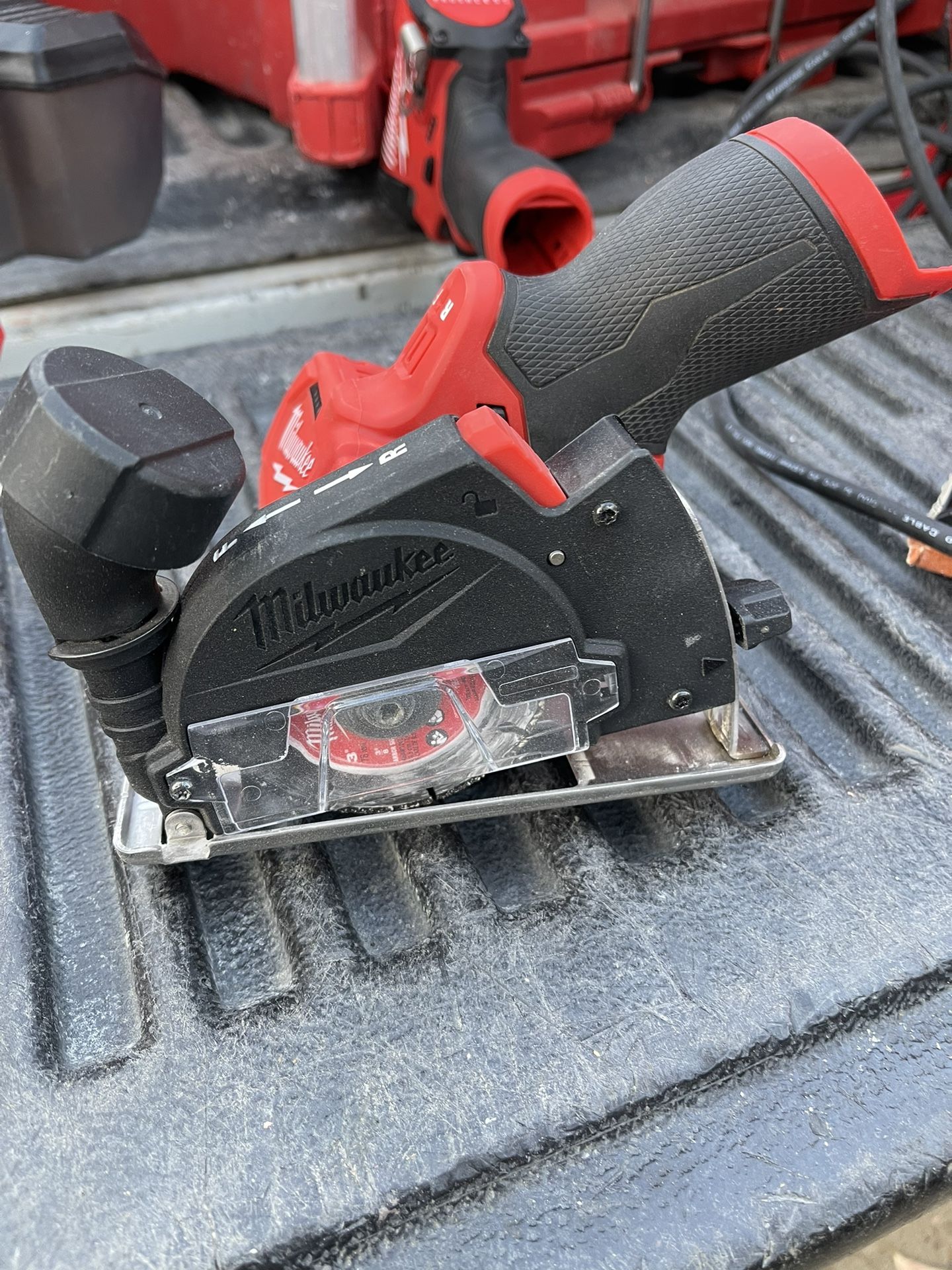 Milwaukee Cut Off Tool $75 Barely Used