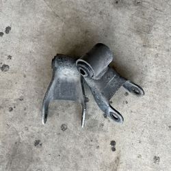 Shackles GMC/Chevy 99 And UP