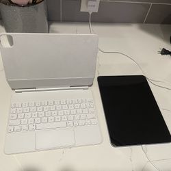 IPad Air 64gb WiFi+cellular w/ Apple Magic Keyboard