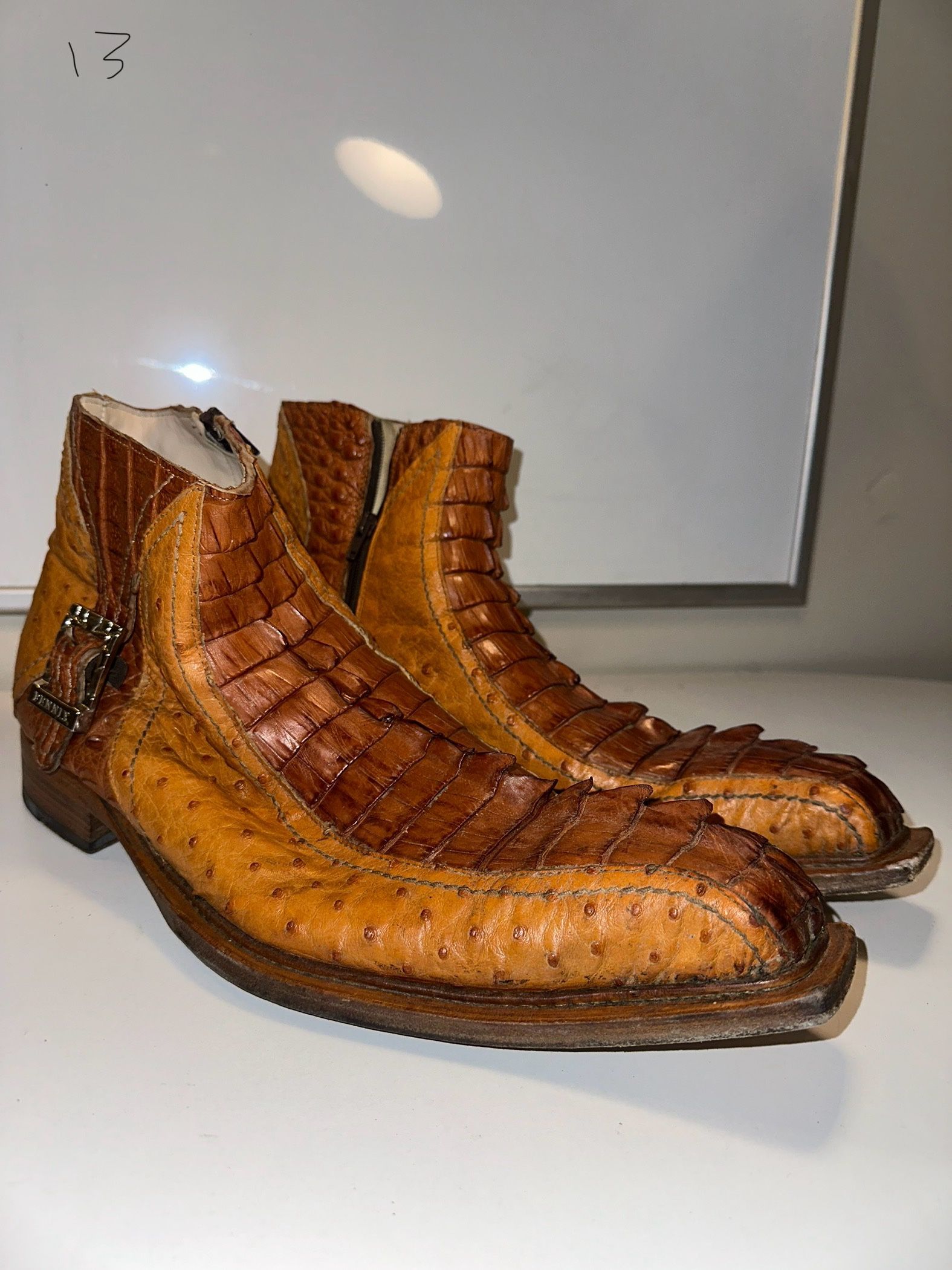Fennix Italy 3316 Genuine Caiman Hornback Crocodile/ Ostrich (Size 13)
