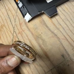 WOMANS GOLD PLATE RING 