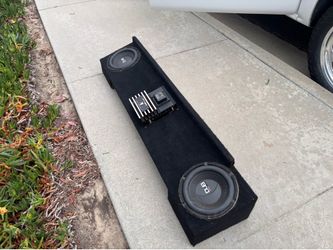 Dub mag audio speakers