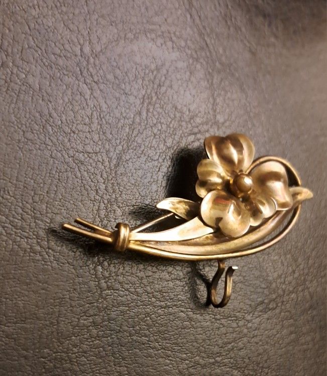 Vintage 40s Carl-Art Gold Filled on Silver Brooch Pin