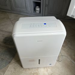 Humidifier - Perfect For Dorm!