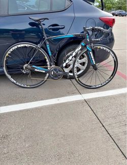 Team Elevate KHS UCI pro continental team bike