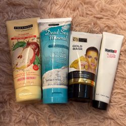 Facial Masks , All Brand New ! 10$ For All 