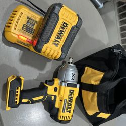 Impact Wrench 20v Dewalt 1/2  XR  With  60v Flex Volt With Fast Charger 