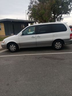 2003 KIA Sedona