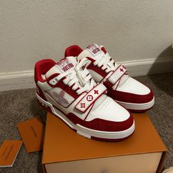 Louis Vuitton LV Trainer Size 9.5= Size 42 