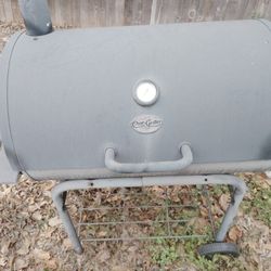 Asador No Tiene Mucho Uso 