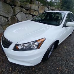 2011 Honda Accord Special Edition - One Owner - 41,600 Miles