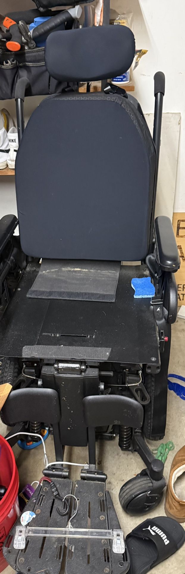 Electric Wheelchair
