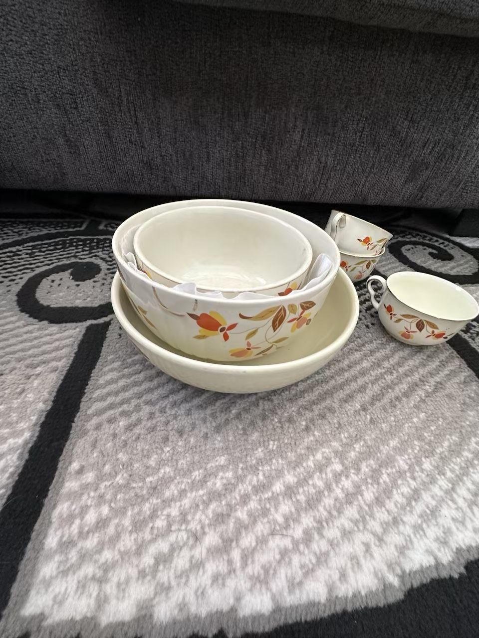 Very Expensive Dinnerware Gold Inlay