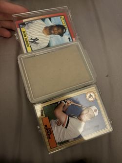 Old baseball cards ( 3 containers full)