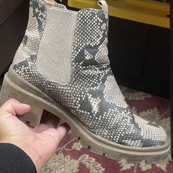$10 Boots 