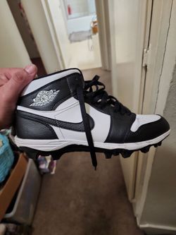 Air Jordan 1 High-Top Football Cleats