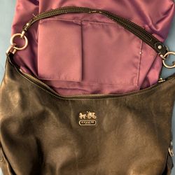 Horse and Carriage blk leather bag