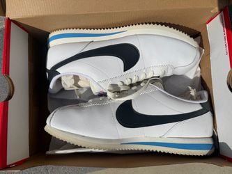 Nike Cortez Size 9.5 White Leather Sneakers