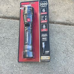 Husky Rechargeable, Focusing Flashlight