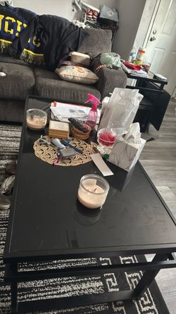 Coffee/table and end table