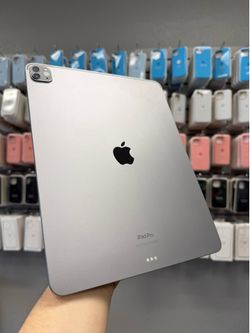 🌸May Sale🌸 iPad Pro 12.9” 6th Gen WiFi 256GB - Gray