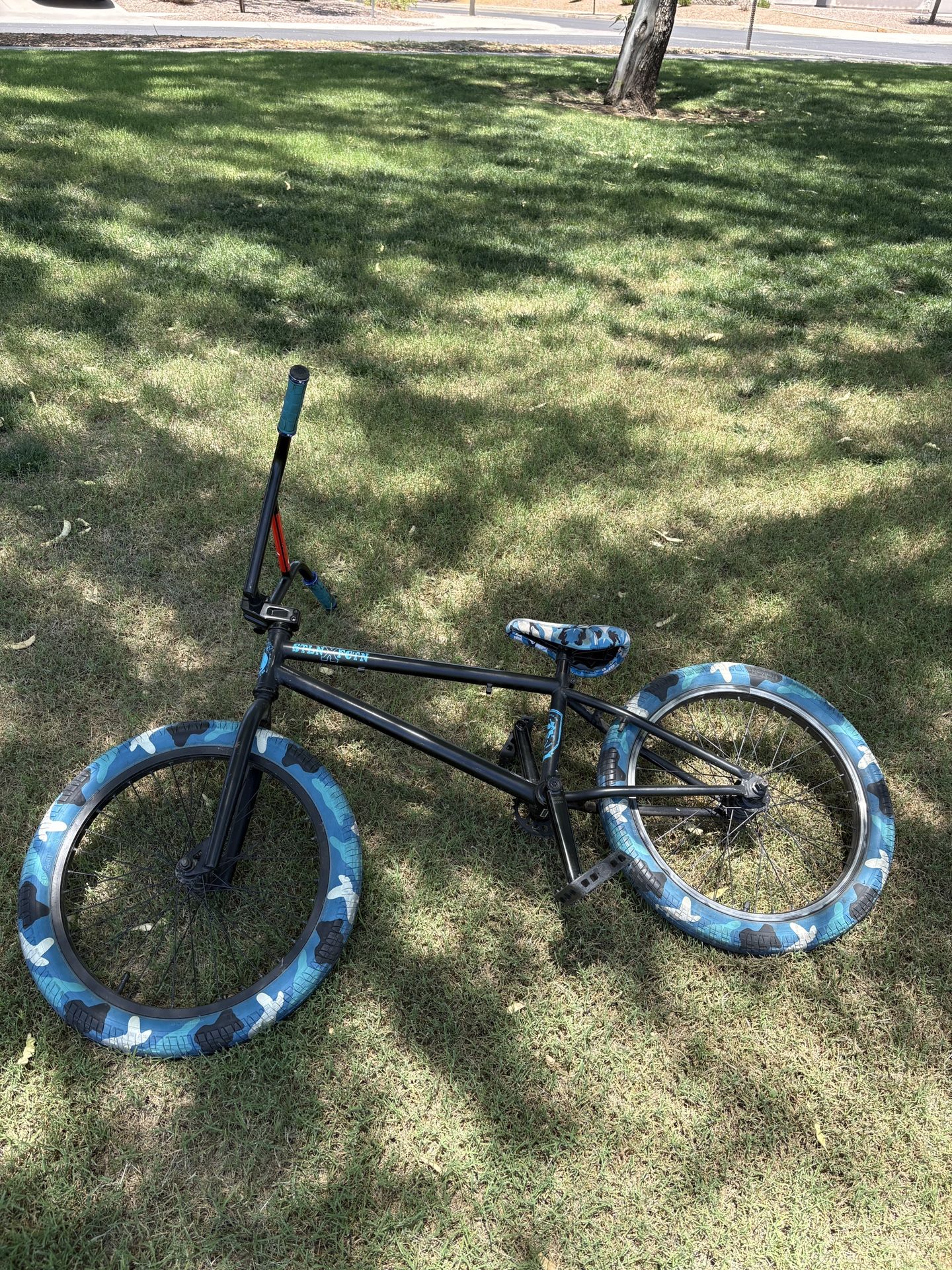 2019 STLN x FCTN 20” BMX