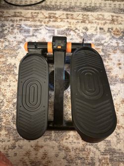 Mini workout stair stepper