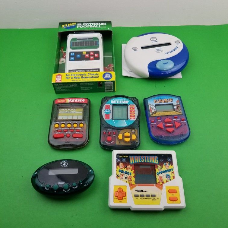 Electronic Handheld Games - LOT OF 7- All Tested and Working, Yahtzee Football
