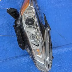 2016-2018 RIGHT HEADLIGHT FOR NISSAN ALTIMA PASSENGER SIDE HALOGEN HEADLIGHT. 