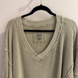 LIKE NEW AMERICAN EAGLE WAFFLE TOP