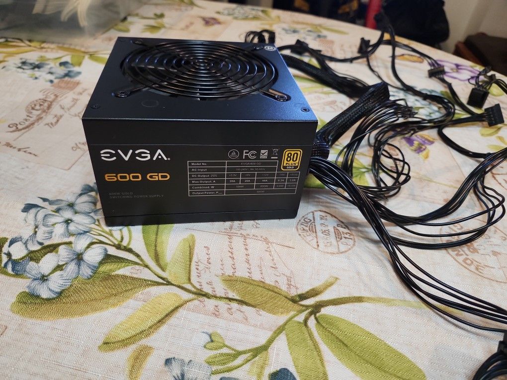 EVGA 600 80 Plus Gold PC Power Supply