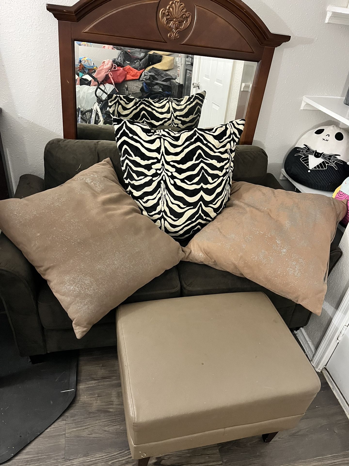 Loveseat 2mirrors, Tall Table Ottoman