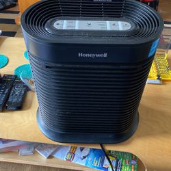 Honeywell HPA100 HEPA Air Purifier