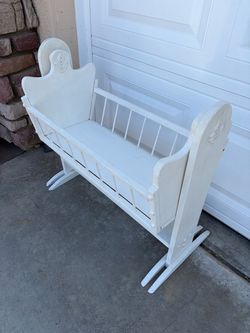 Doll cradle