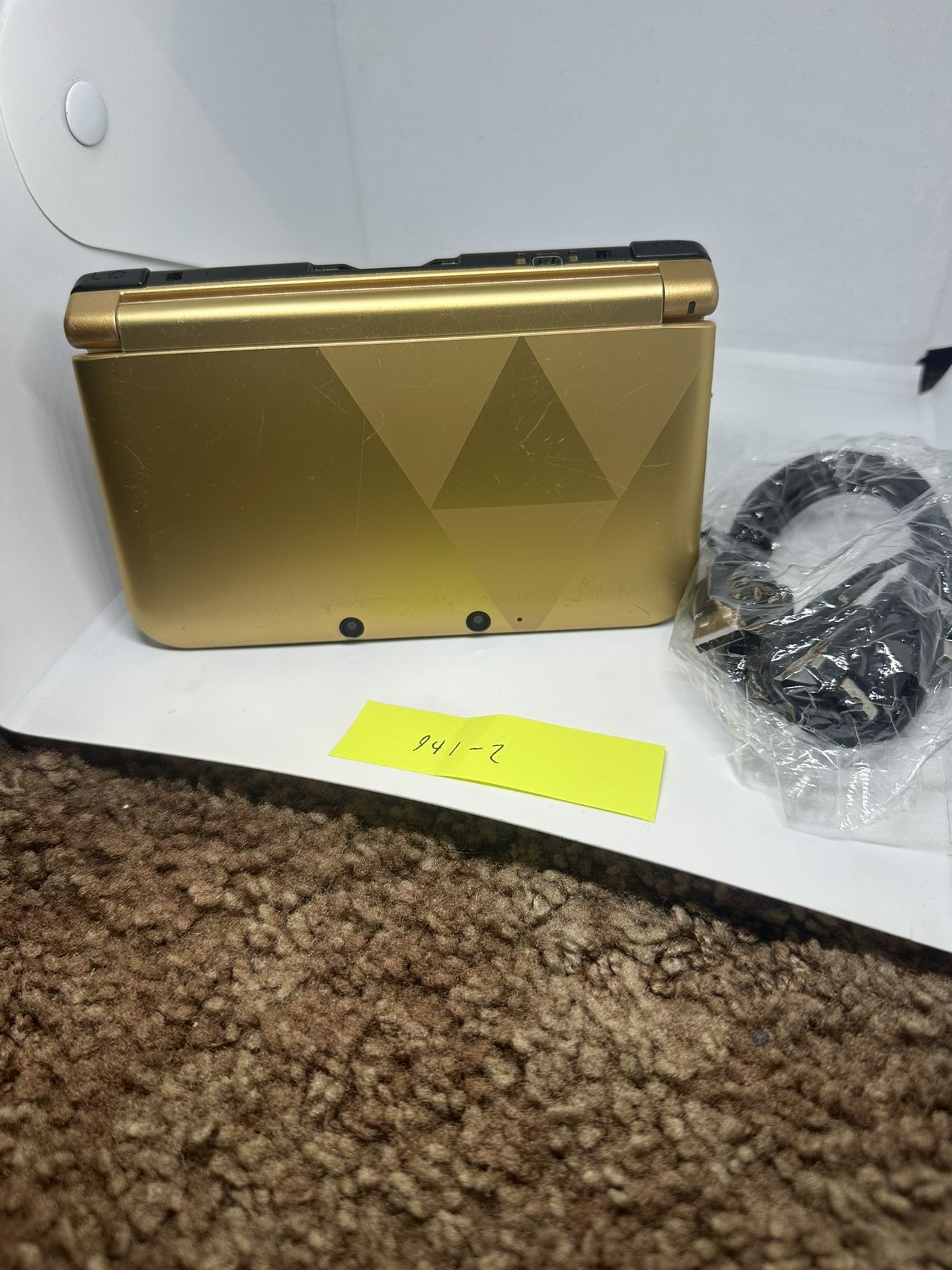 Nintendo 3DS LL The Legend of Zelda: A Link Between Worlds Limited Edition