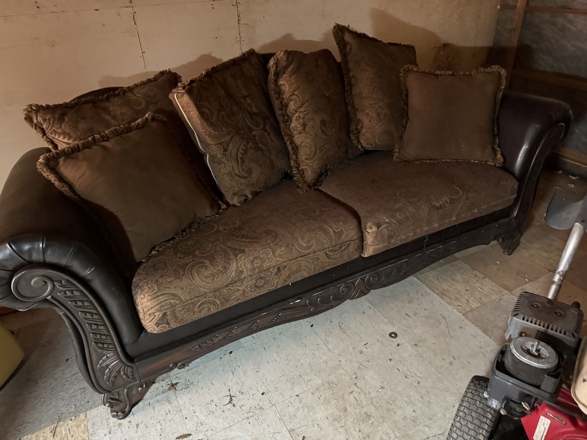 Couch “FREE”