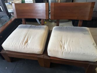 Accent Chairs and Table