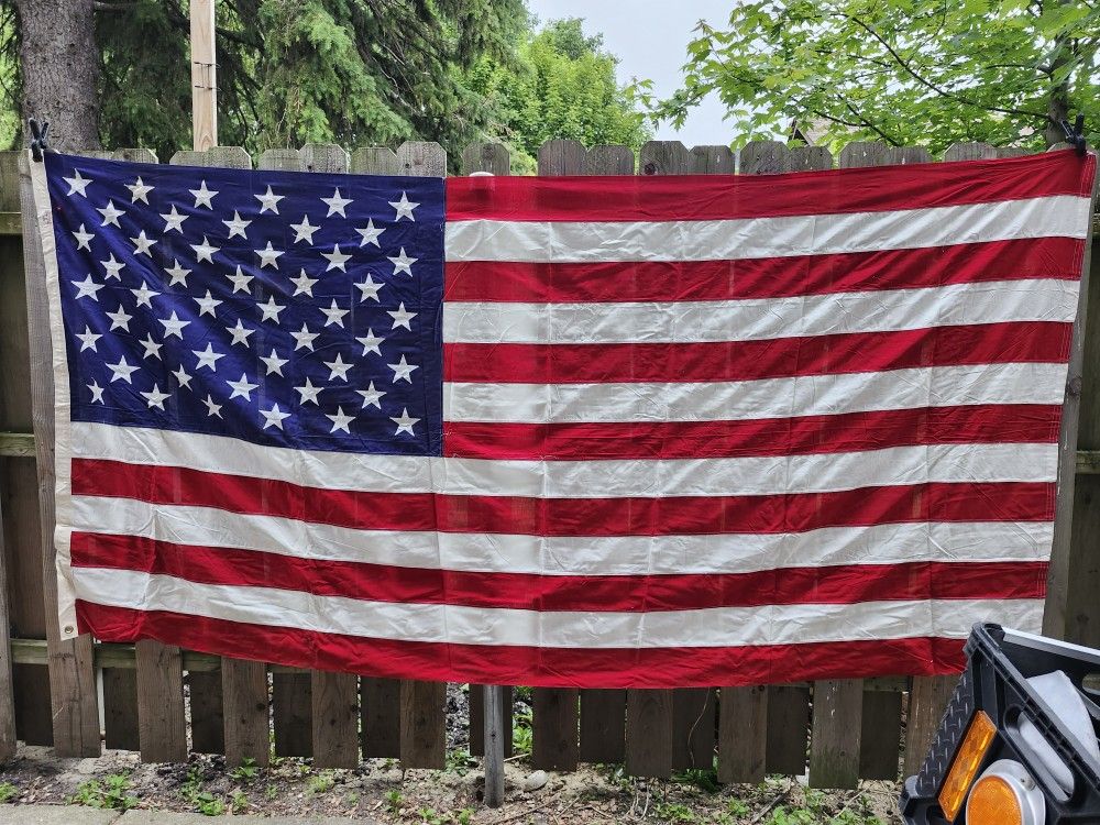 American Made Flag Embroidered Stars & Sewn Stripes Approx 5x10'- NEW