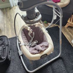 Graco Baby Swing