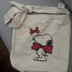 Brand new AE Snoopy bow Tote Bag 