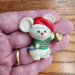 Vintage Hallmark Christmas Mouse Lapel Pin 