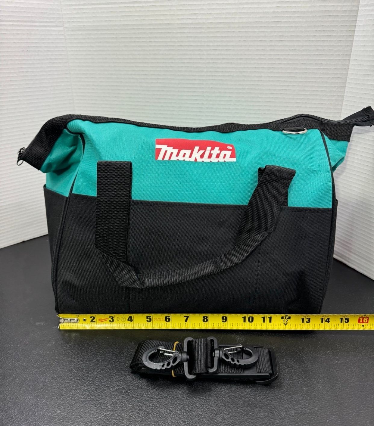 Makita New Medium Tool Bag 12”