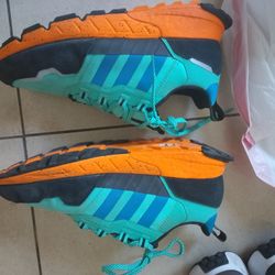 Shoes Adidas. 