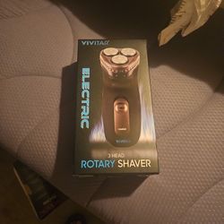 Electric 3 Head Rotary Shaver 