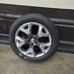 Rim Con Llanta 225/55/18 / $140