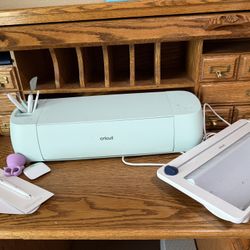 Cricut Explore Air 2 Bundle
